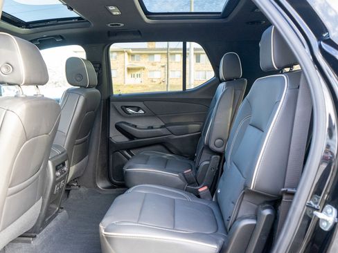 Used 2023 Chevrolet Traverse Premier w/ Redline Edition image 31