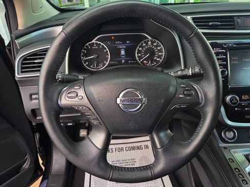 Used 2019 Nissan Murano SV w/ Premium Package image 28