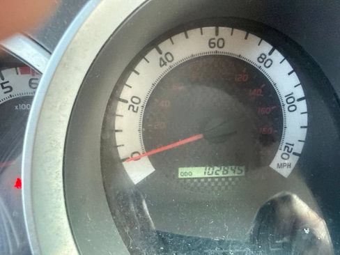 Used 2012 Toyota Tacoma 2WD Regular Cab image 8