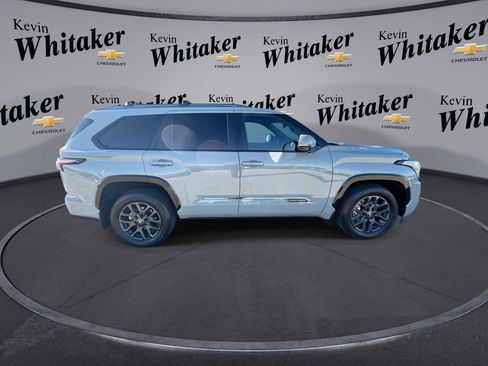 Used 2025 Toyota Sequoia Platinum image 9