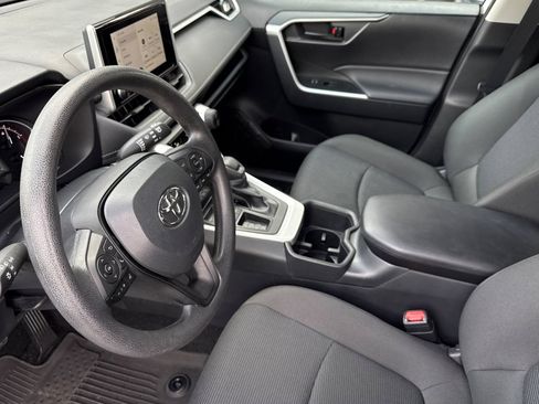Certified 2025 Toyota RAV4 LE FWD image 11