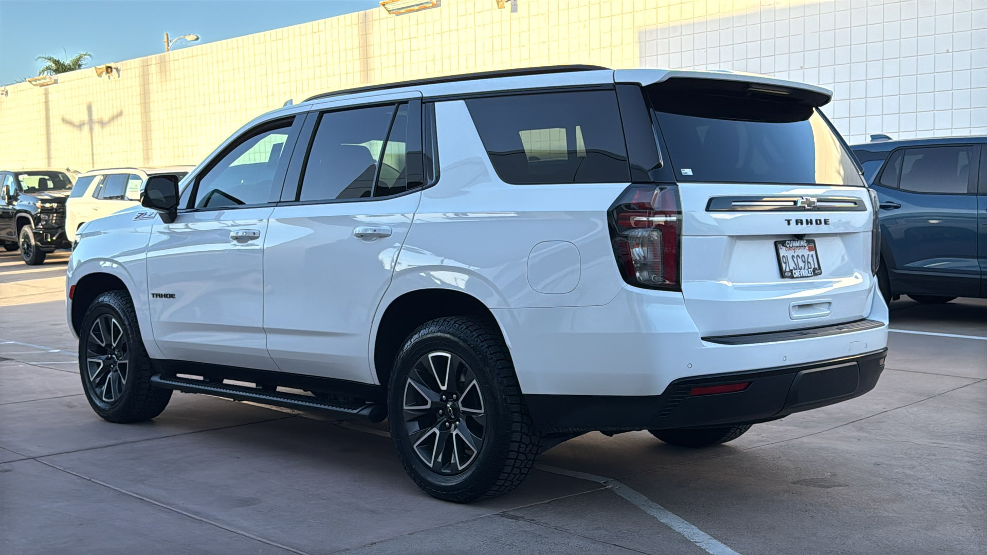 Used 2023 Chevrolet Tahoe Z71 w/ Z71 Off-Road Package AWD/4WD image 10
