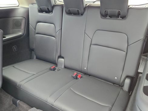 New 2026 Nissan Pathfinder Platinum AWD/4WD image 17