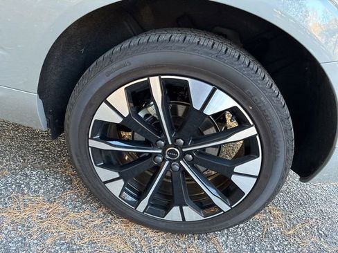 Used 2026 Volvo XC60 B5 Plus w/ Protection Package Premier image 12