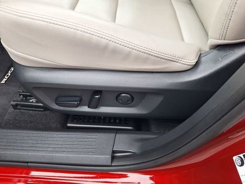 Used 2023 Nissan Rogue SL AWD/4WD image 18