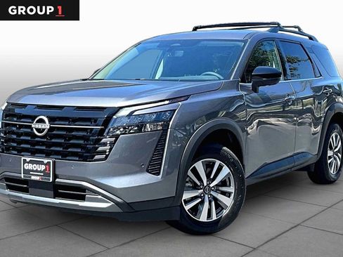 New 2026 Nissan Pathfinder SL FWD image 1