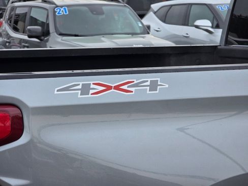 Used 2023 Chevrolet Silverado 1500 LT image 28