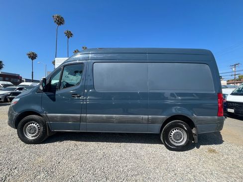 Used 2019 Mercedes-Benz Sprinter 144 image 10