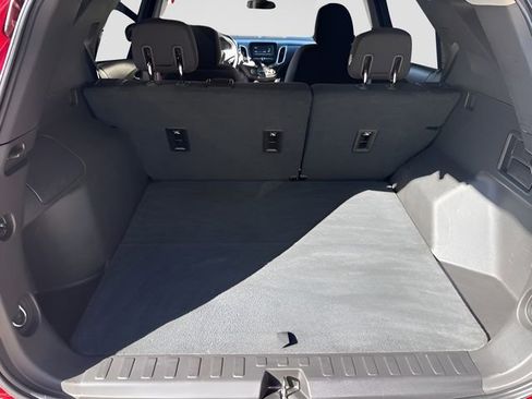 Used 2018 Chevrolet Equinox LT image 15