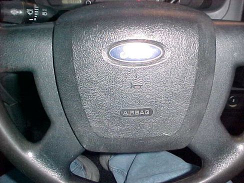 Used 2010 Ford Ranger XL image 16