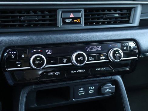 Used 2023 Honda Pilot Elite image 23