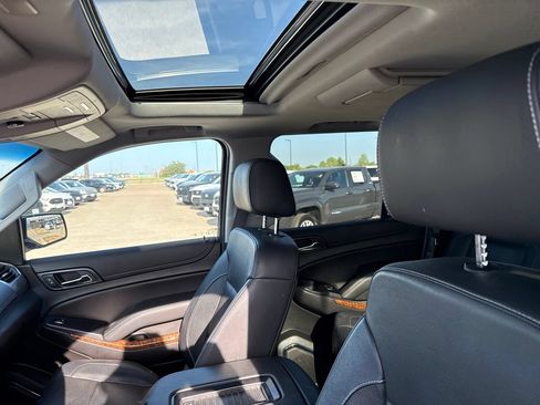 Used 2018 Chevrolet Tahoe Premier RWD image 18