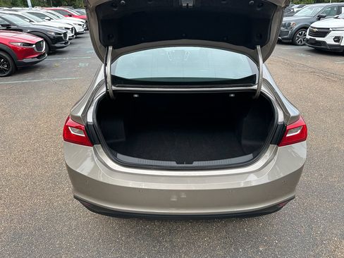 Used 2025 Chevrolet Malibu LT image 23