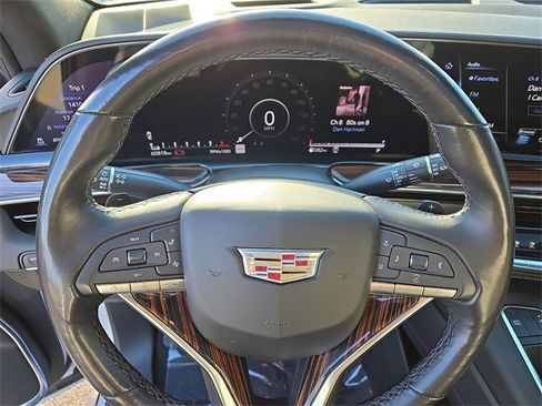 Used 2021 Cadillac Escalade ESV Premium Luxury image 20