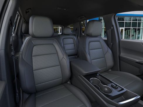 New 2026 Chevrolet Equinox LT w/ Convenience Package II FWD image 18