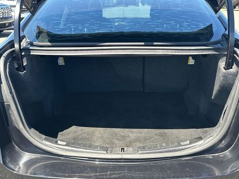Used 2019 Ford Fusion SE FWD image 18
