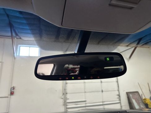 Used 2014 Toyota Sequoia Platinum image 31