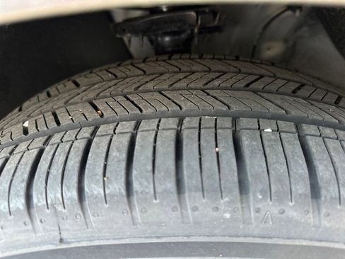 New 2025 Hyundai Ioniq 5 SEL image 10