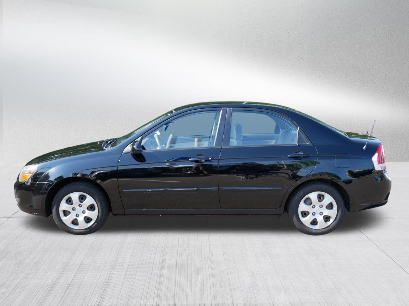 Used 2009 Kia Spectra LX FWD image 4