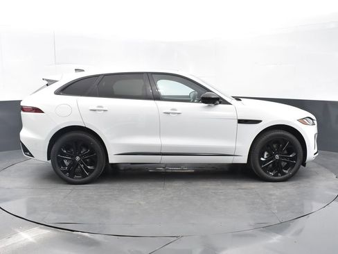 Certified 2025 Jaguar F-PACE R-Dynamic S image 8