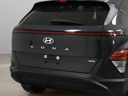 Used 2024 Hyundai Kona SEL image 3