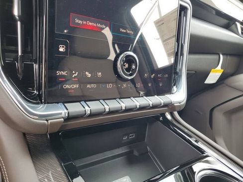 New 2026 GMC Yukon Elevation w/ Elevation Premium Package image 23