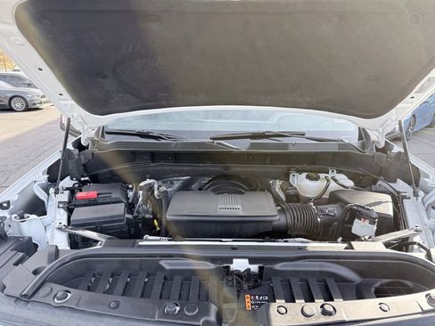 Used 2025 Chevrolet Silverado 1500 LT image 30