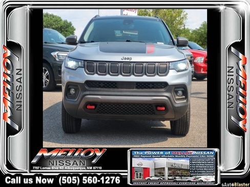 Used 2022 Jeep Compass Trailhawk w/ Trailhawk Convenience Group AWD/4WD image 2