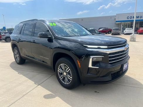 Used 2026 Chevrolet Traverse LT w/ Driver Confidence Package AWD/4WD image 7