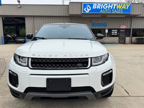 Used 2017 Land Rover Range Rover Evoque SE Premium image 4