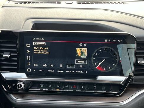 Used 2024 GMC Sierra 2500 SLT w/ SLT Premium Package image 16