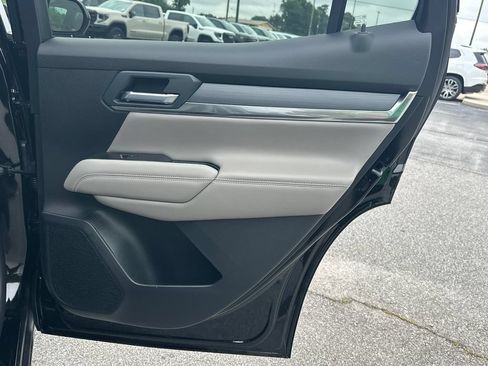 New 2026 GMC Terrain Elevation w/ Technology Package II FWD image 17