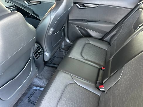 Certified 2023 Kia Niro SX Touring FWD image 16