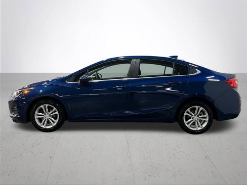 Used 2019 Chevrolet Cruze LT w/ Convenience Package image 15