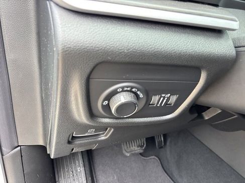 New 2026 Jeep Grand Cherokee L 4WD image 20