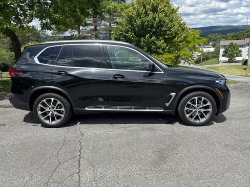 Used 2026 BMW X5 xDrive40i AWD/4WD image 2
