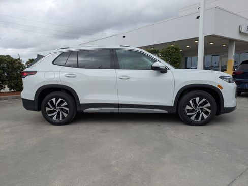 New 2026 Volkswagen Tiguan S FWD image 3