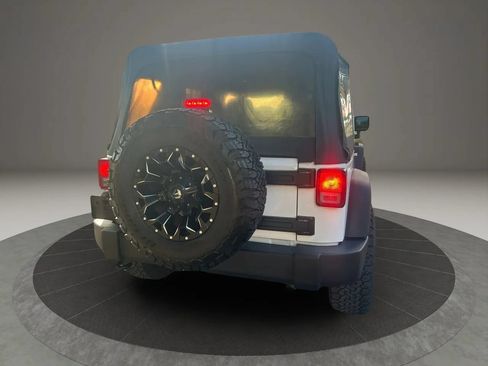 Used 2018 Jeep Wrangler Unlimited Sport S AWD/4WD image 5