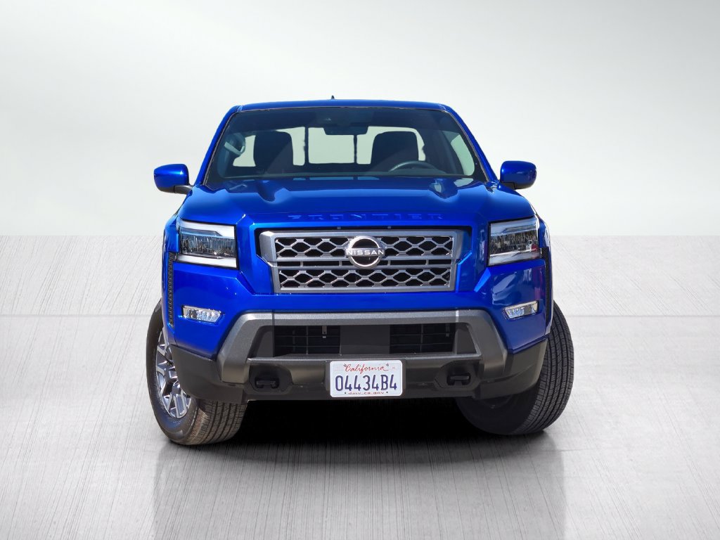 Used 2024 Nissan Frontier SL w/ Technology Package AWD/4WD image 3