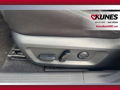 Used 2024 Nissan Rogue SV image 11