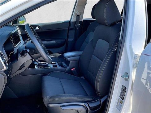 Used 2022 Kia Sportage LX FWD image 24
