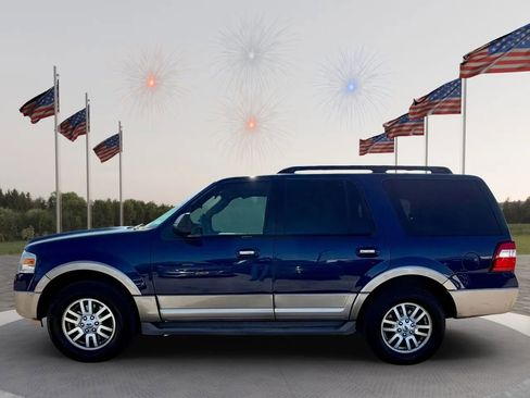 Used 2012 Ford Expedition XLT image 4