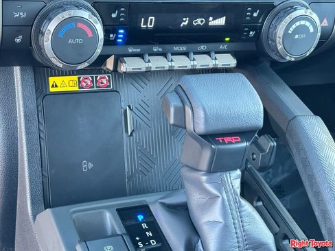 Certified 2026 Toyota 4Runner TRD Off-Road Premium AWD/4WD image 29