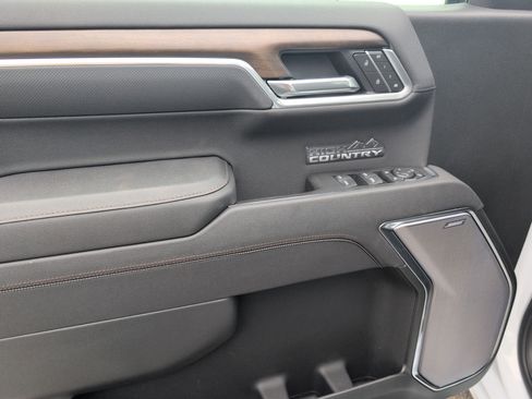 New 2026 Chevrolet Silverado 1500 High Country AWD/4WD image 11