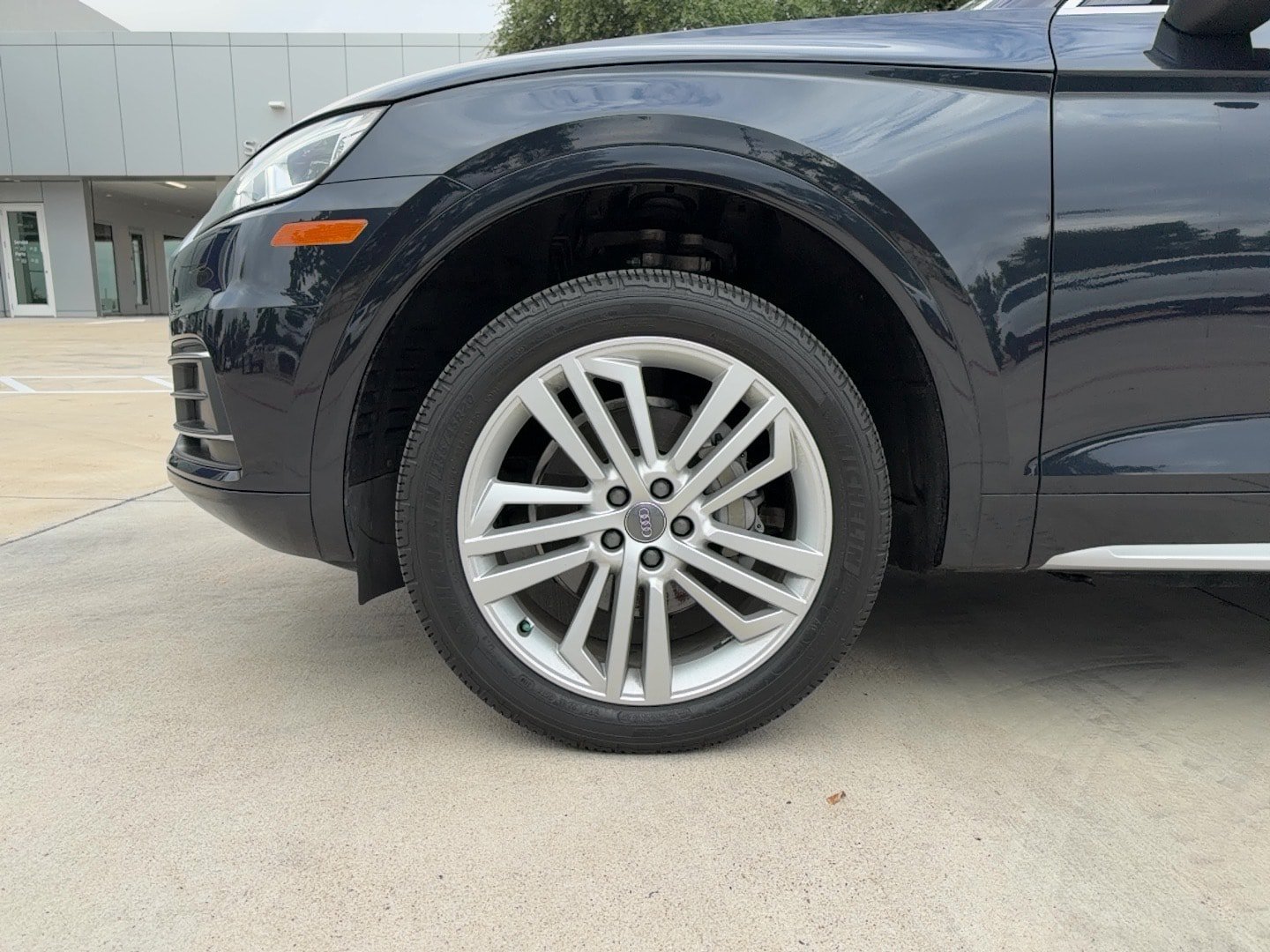 Used 2020 Audi Q5 2.0T Premium Plus w/ Premium Plus Package AWD/4WD image 10
