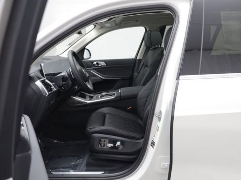 New 2026 BMW X7 xDrive40i AWD/4WD image 6