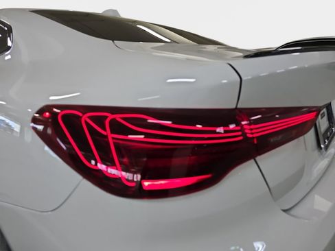 Certified 2025 BMW 430i Coupe w/ M Sport Package RWD image 32