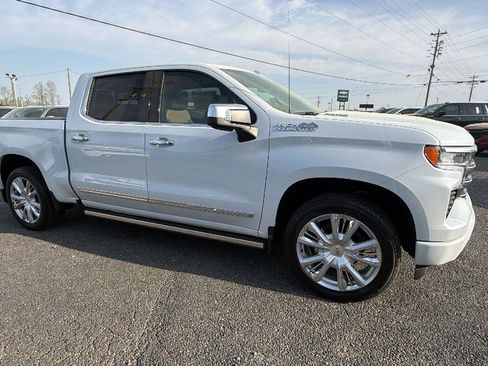 New 2026 Chevrolet Silverado 1500 High Country AWD/4WD image 3