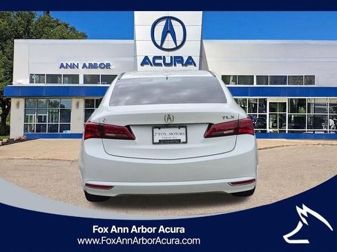 Used 2015 Acura TLX w/ Technology Package FWD image 4