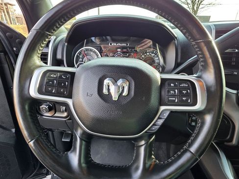 Used 2021 RAM 2500 Big Horn w/ Level 2 Equipment Group image 17